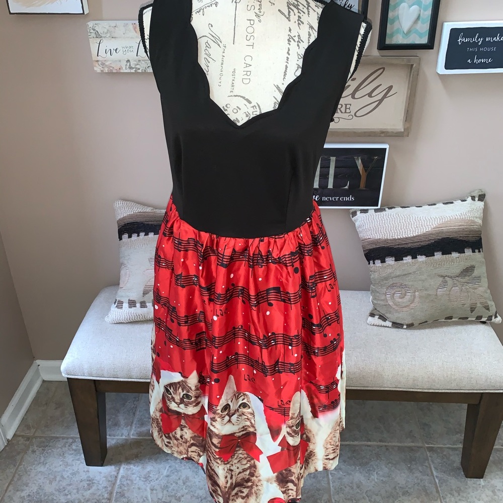 Dressfo Women Size M (6) Red Musical Cat Dress